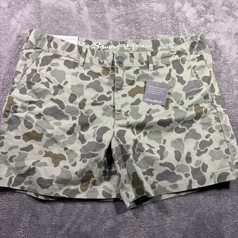 Eddie Bauer Legend Wash Stretch Camo Boyfriend Mid Rise Shorts Green Women 14